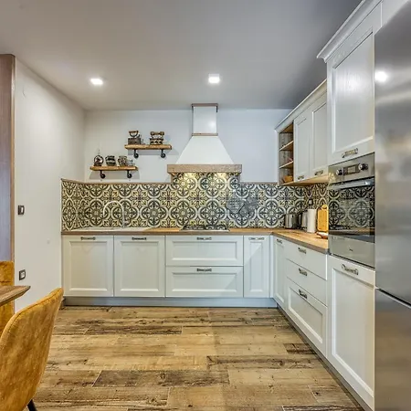 Casa Parketini Tar-Vabriga